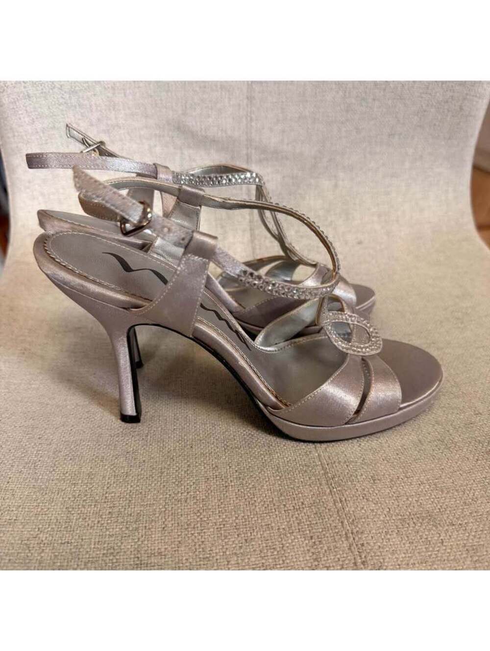Nina Open Toe Silver Heeled Sandals Women's 7.5